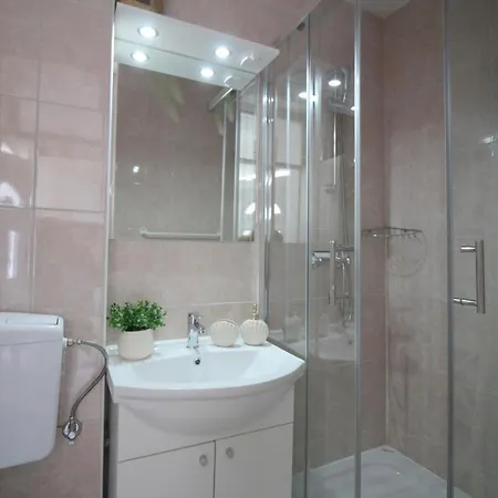 Cozy Studio Cipresa 200m From The